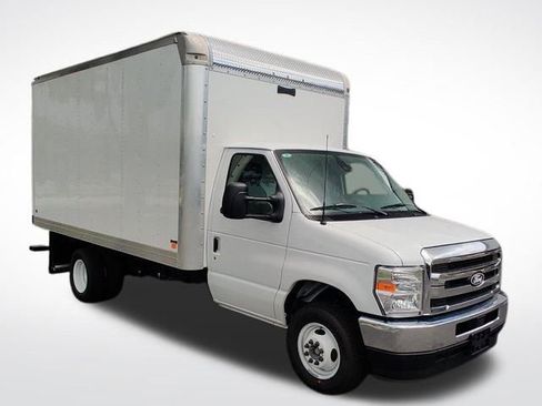 New 2026 Ford E-450 and Econoline 450 Super Duty w/ Power Equipment Group image 3
