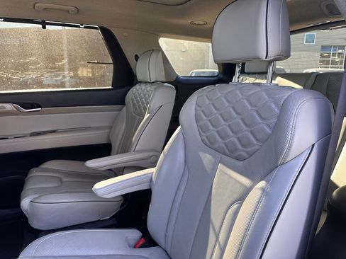 Used 2022 Hyundai Palisade Limited image 20