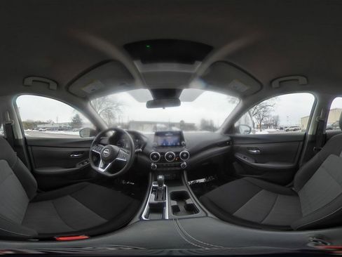 Used 2025 Nissan Sentra SV image 41