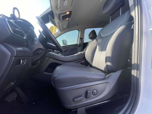Used 2023 Hyundai Santa Fe SEL FWD image 18
