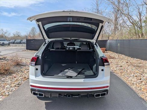 Certified 2024 Volkswagen Atlas Cross Sport SEL R-Line image 20