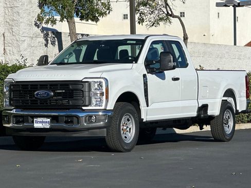 New 2026 Ford F250 XL w/ XL Chrome Package image 8