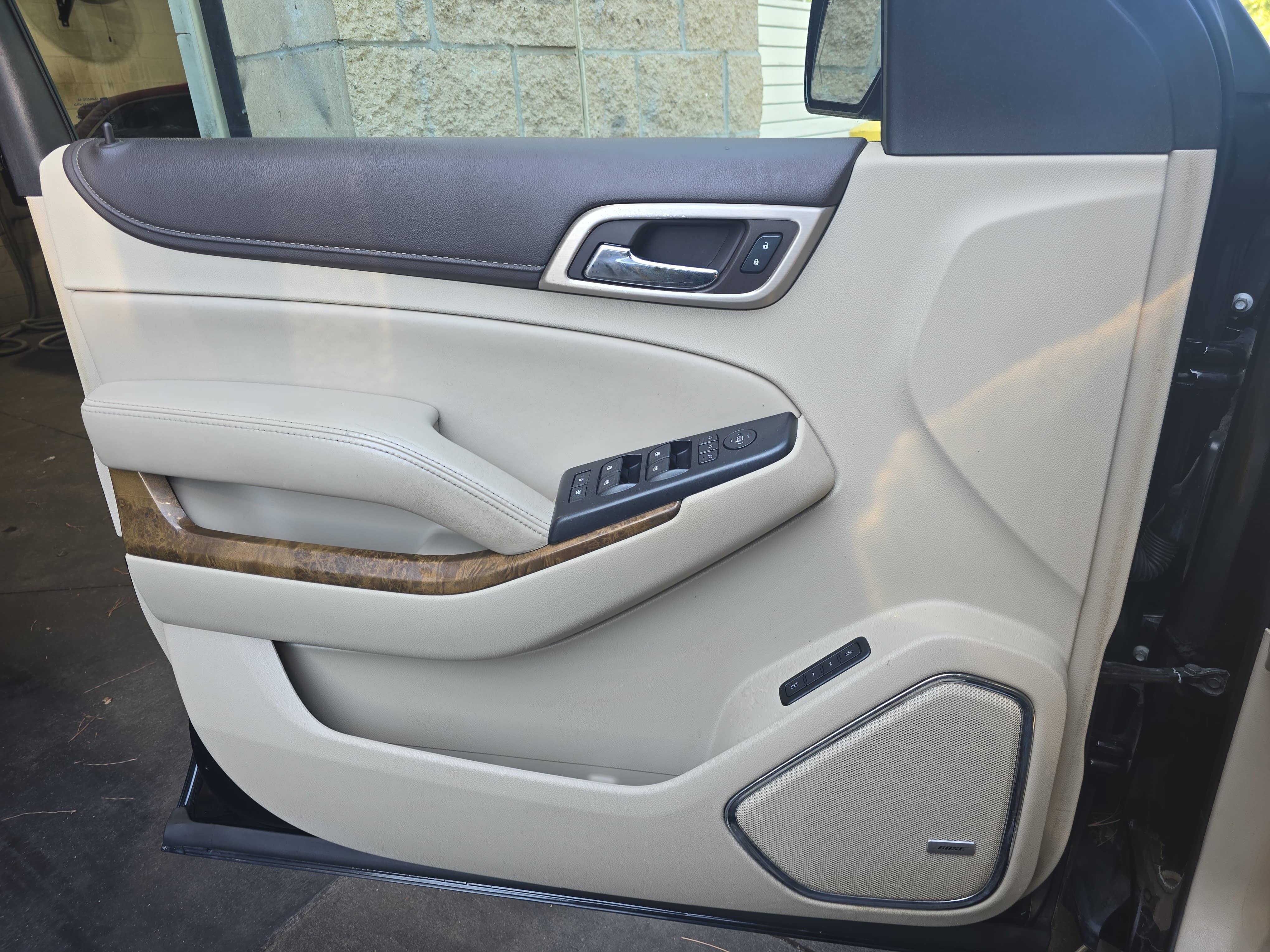 Used 2015 GMC Yukon Denali RWD image 28