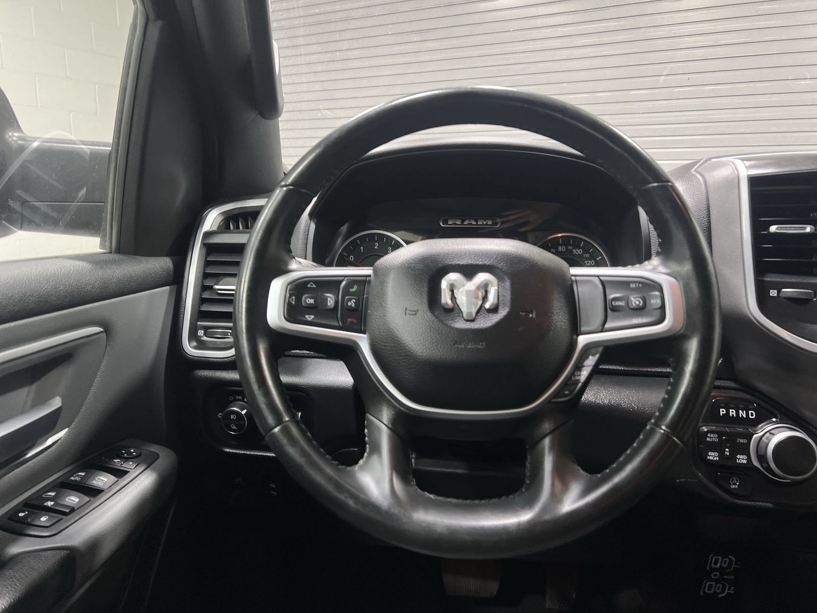 Used 2022 RAM 1500 Big Horn AWD/4WD image 14