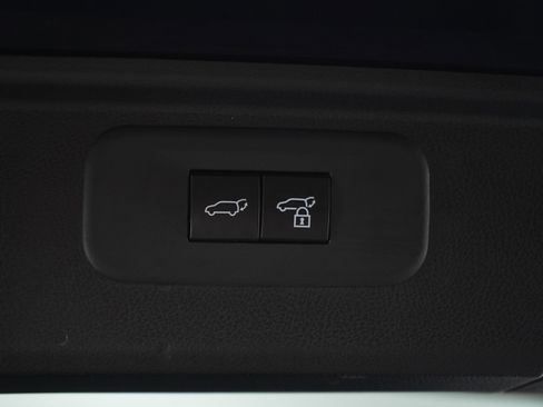 Used 2024 Toyota Grand Highlander Limited image 19