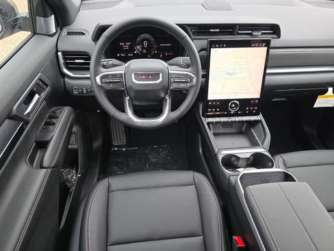 New 2026 GMC Terrain Elevation w/ Elevation Premium Package AWD/4WD image 3