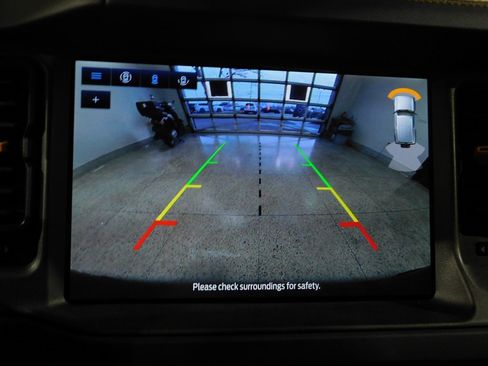 Used 2024 Ford Bronco Badlands image 56