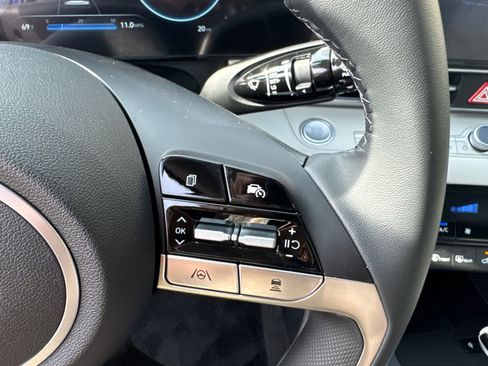 New 2026 Hyundai Elantra Limited image 26