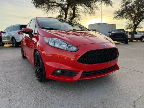 Used 2014 Ford Fiesta ST image 1