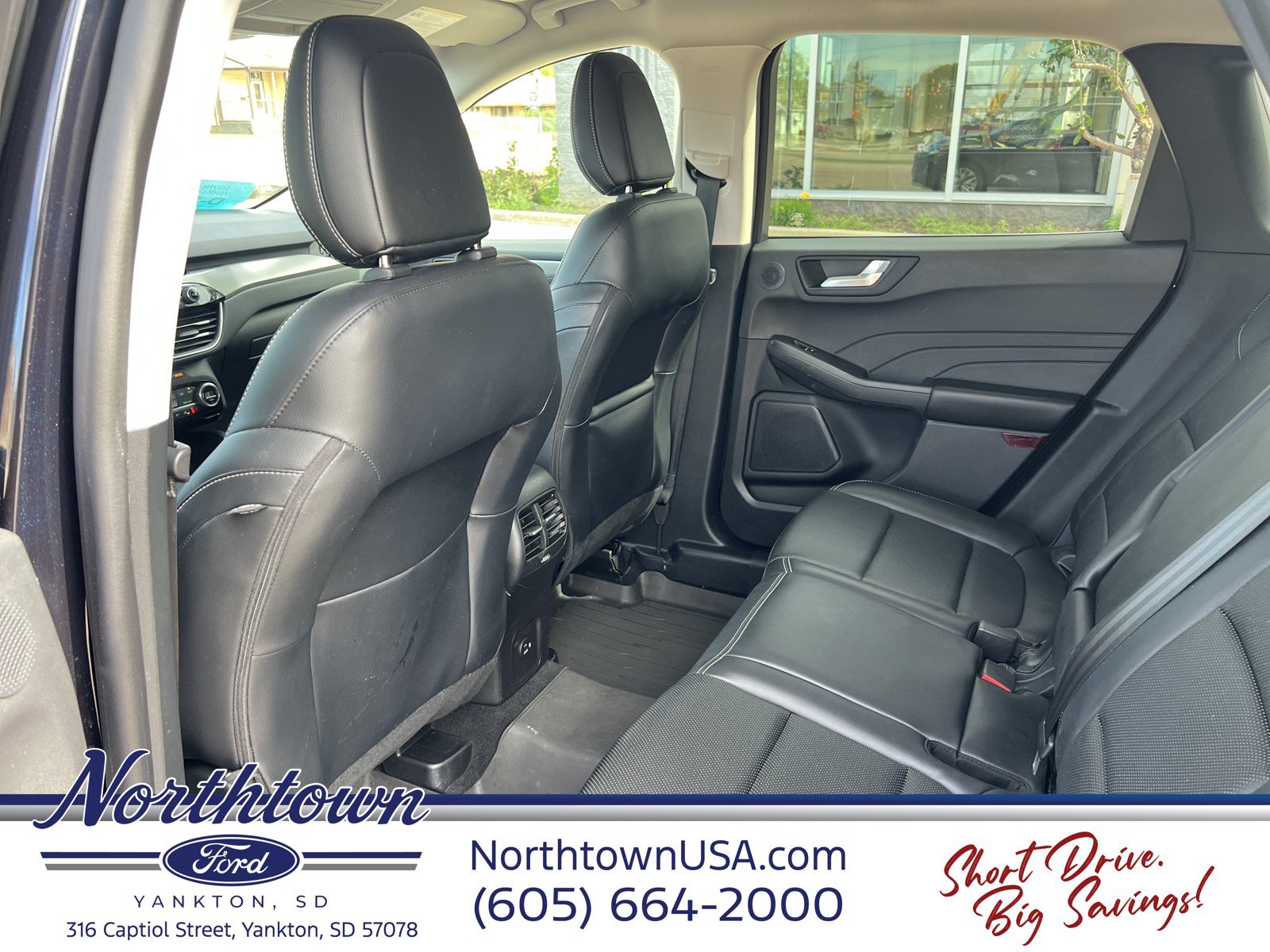 Used 2021 Ford Escape Titanium w/ Class II Trailer Tow Package AWD/4WD image 36