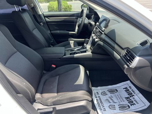 Used 2019 Honda Accord LX image 3