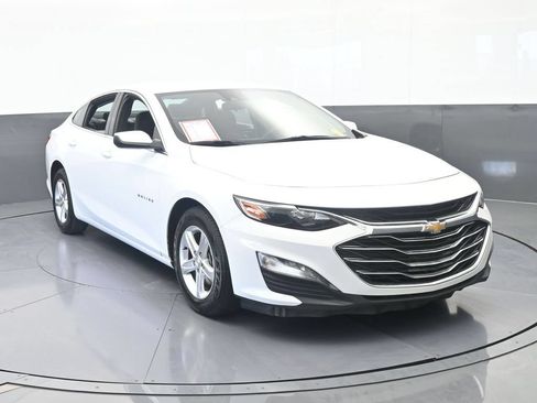 Used 2024 Chevrolet Malibu LT FWD image 9