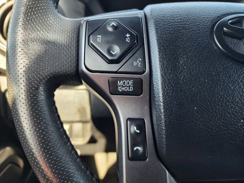 Used 2022 Toyota Tacoma TRD Sport w/ Technology Package RWD image 20