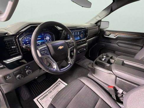Used 2024 Chevrolet Silverado 1500 LT RWD image 18