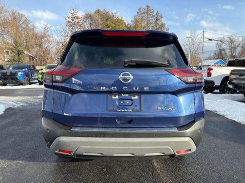 Certified 2021 Nissan Rogue SV w/ Premium Package image 8