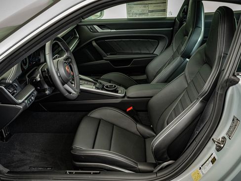 New 2026 Porsche 911 Carrera 4S image 5