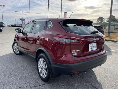 Used 2021 Nissan Rogue Sport S image 29