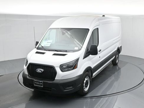 New 2026 Ford Transit 250 148 Medium Roof w/ Load Area Protection Package RWD image 31