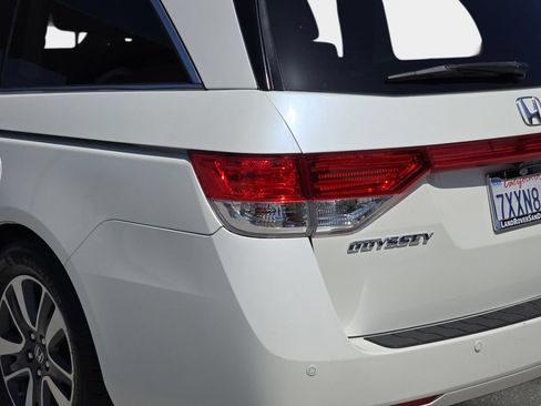 Used 2017 Honda Odyssey Touring image 40