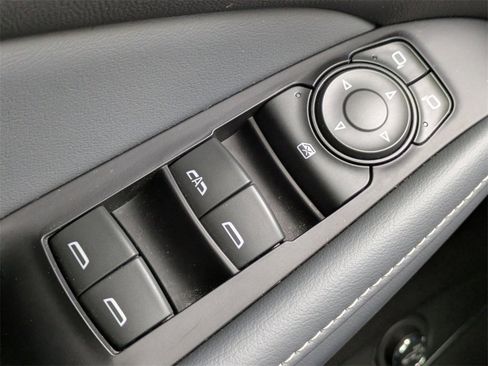 Used 2019 Buick Enclave Essence image 27