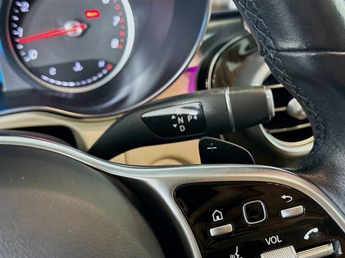 Used 2021 Mercedes-Benz GLC 300 w/ Premium Package image 24