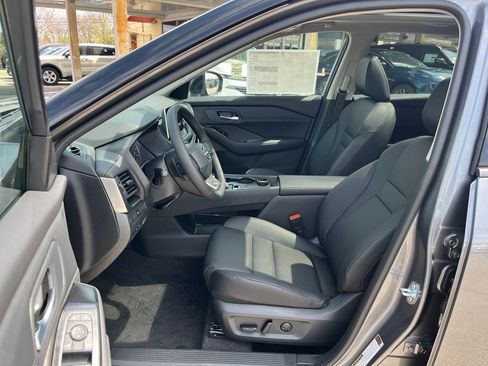 New 2026 Nissan Rogue SV image 13