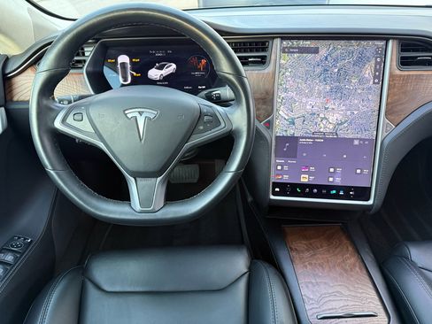 Used 2018 Tesla Model S 100D image 25