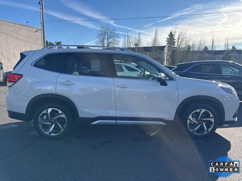 Used 2023 Subaru Forester Touring image 8