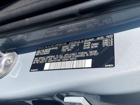 Used 2024 Volvo V60 B5 Cross Country Plus image 35