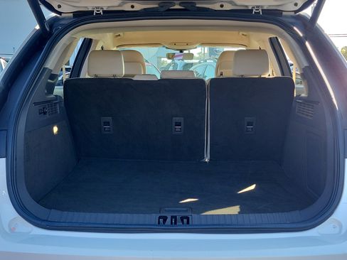 Used 2019 Lincoln Nautilus Select image 10