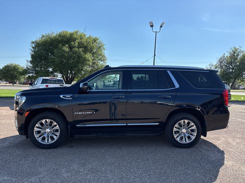 Used 2023 GMC Yukon Denali AWD/4WD image 5