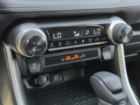 Certified 2025 Toyota RAV4 XLE AWD/4WD image 13