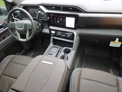 New 2026 GMC Sierra 2500 Denali w/ Denali Reserve Package image 28