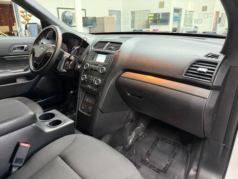 Used 2019 Ford Explorer 4WD Police Interceptor image 19