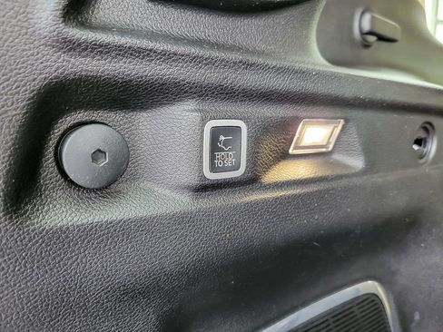 Used 2021 Jeep Grand Cherokee L Limited image 20