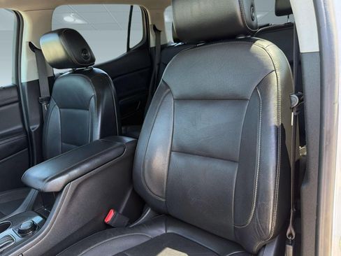 Used 2019 GMC Acadia SLT w/ Black Edition FWD image 9