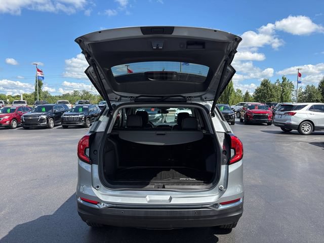 Used 2024 GMC Terrain AT4 w/ LPO, Floor Liner Package AWD/4WD image 16