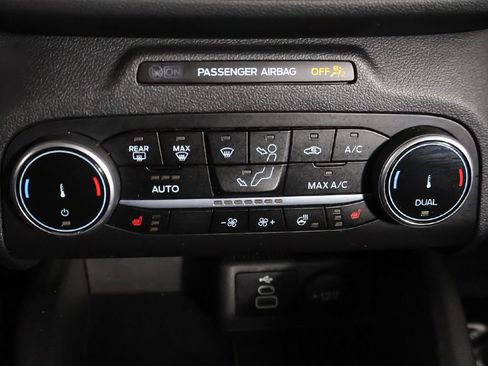 Used 2024 Ford Escape Active AWD/4WD image 45