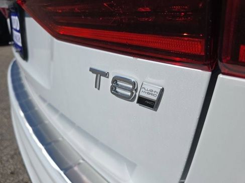 New 2026 Volvo XC60 T8 Ultra w/ Protection Package Premier AWD/4WD image 12