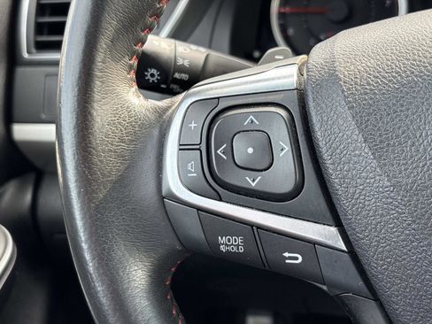 Used 2016 Toyota Camry SE w/ Protection Package (Q2) image 16