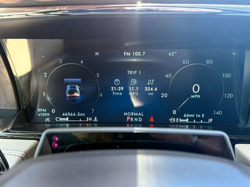 Used 2022 Lincoln Navigator Reserve AWD/4WD image 48