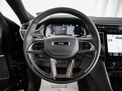 New 2025 Jeep Grand Cherokee Overland image 30