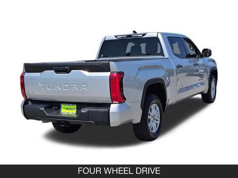 Used 2022 Toyota Tundra SR5 AWD/4WD image 9