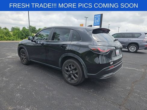 Used 2024 Honda HR-V Sport image 3