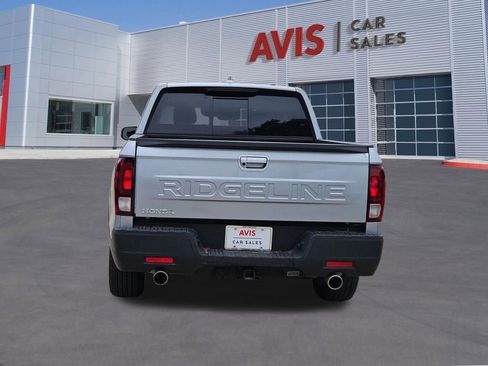 Used 2025 Honda Ridgeline RTL image 5
