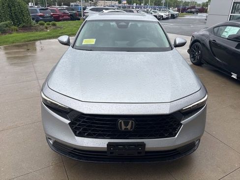 Used 2024 Honda Accord EX image 2