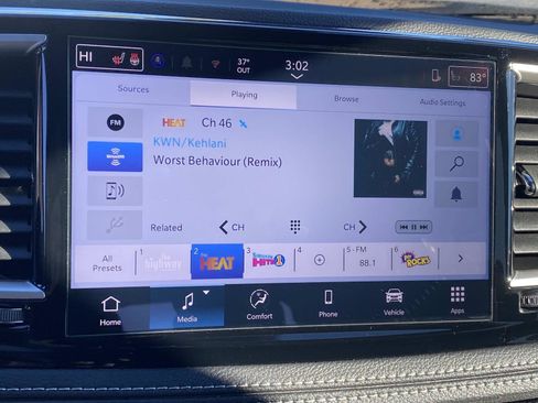 New 2026 Chrysler Pacifica Select image 12