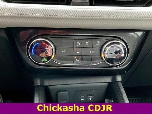 Used 2025 Chevrolet TrailBlazer LT image 15