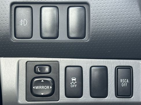 Used 2013 Toyota Tacoma 4x4 Double Cab w/ SR5 Pkg image 43