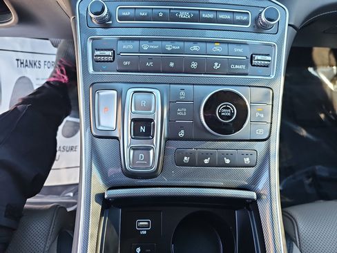 Used 2023 Hyundai Santa Fe Limited image 26